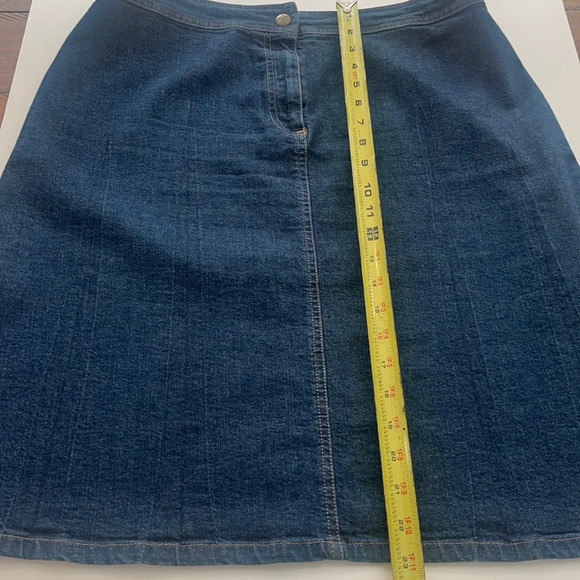 Petite Sophisticate Stretch Blue Denim Skirt size 14 - Picture 2 of 8